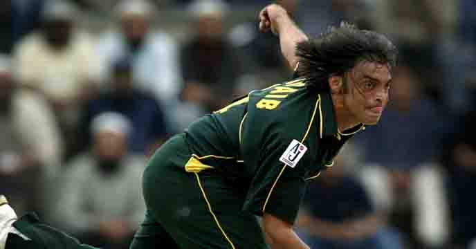 Former star cricketers scatter in the Legends Cricket League
