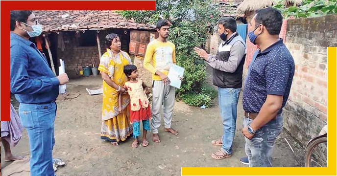 teachers are visiting the houses of the students