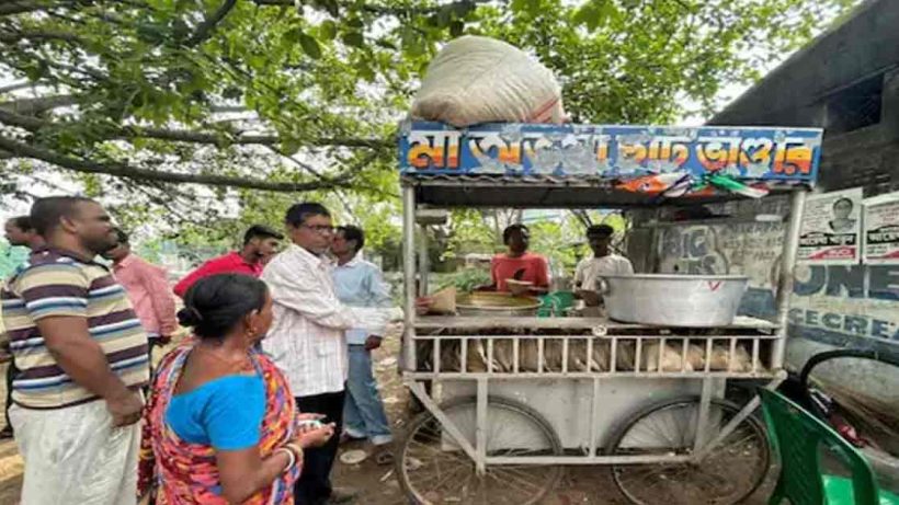 Bolpur-muri-ghugni-after-casting vote