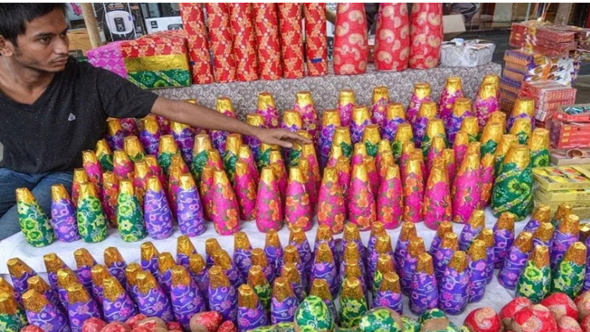 kolkatas-diwali-pollution-under-control-outperforms-other-major-cities-police-claim